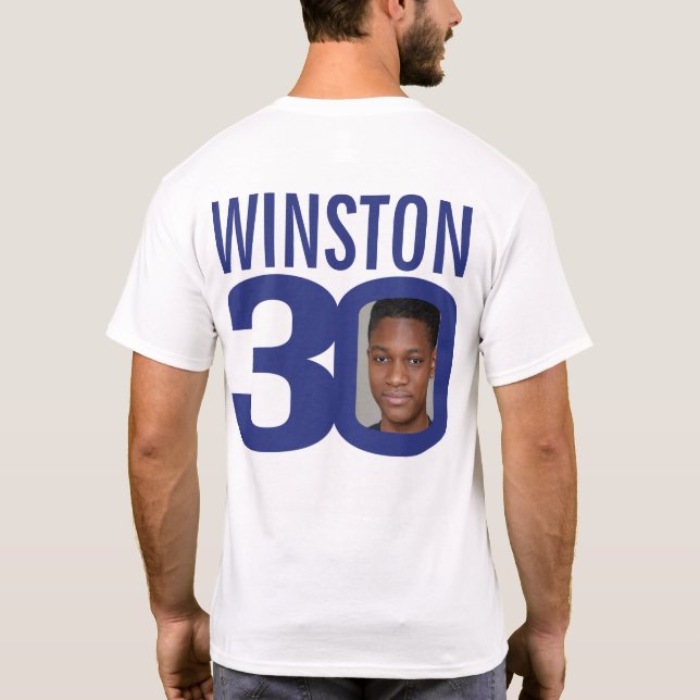 Camiseta Nome personalizado do aniversário de 30 anos e bra (Verso)