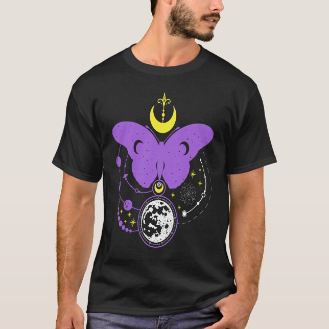 Camiseta Nonbinary LGBTQ Mystical Butterfly Gay Pride LGBT  (Frente)