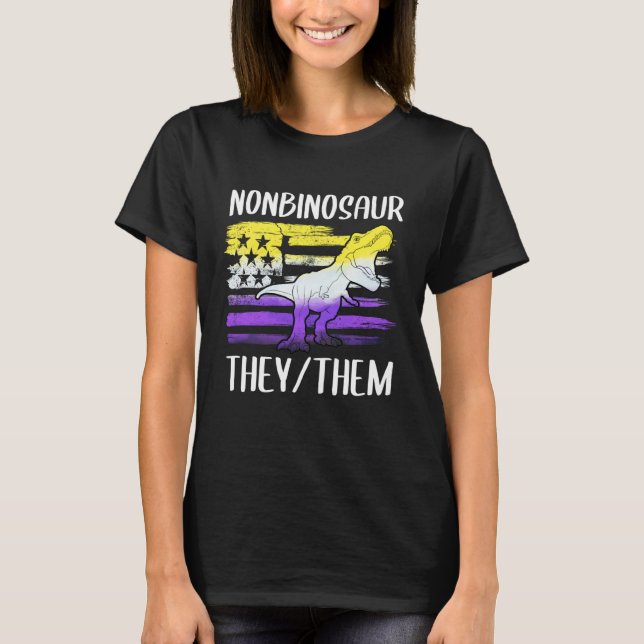 Camiseta Nonbinosaur They Them Non Binary Pronouns Dinosaur (Frente)