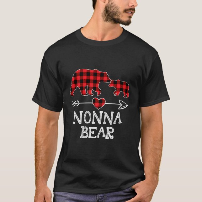 Camiseta Nonna Bear Christmas Pajama Red Xadrez Buffalo Fam (Frente)