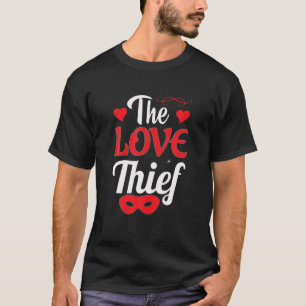Camiseta Normal não está voltando, mas Jesus é a revolu