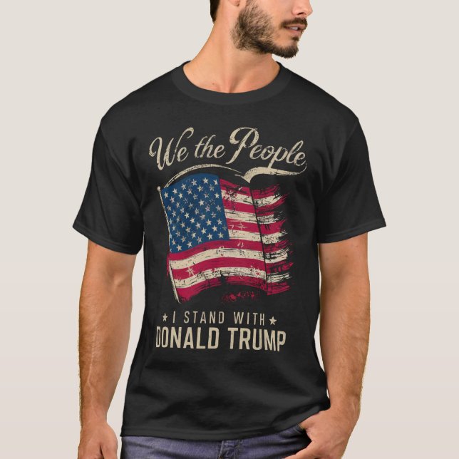Camiseta Nós As Pessoas Que Eu Tenho Com Donald Trump Vinta (Frente)