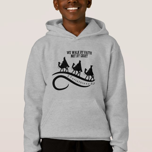 Camiseta Nós Caminhamos Pela Fé Não Pelo Natal Cristão Olha (Frente)