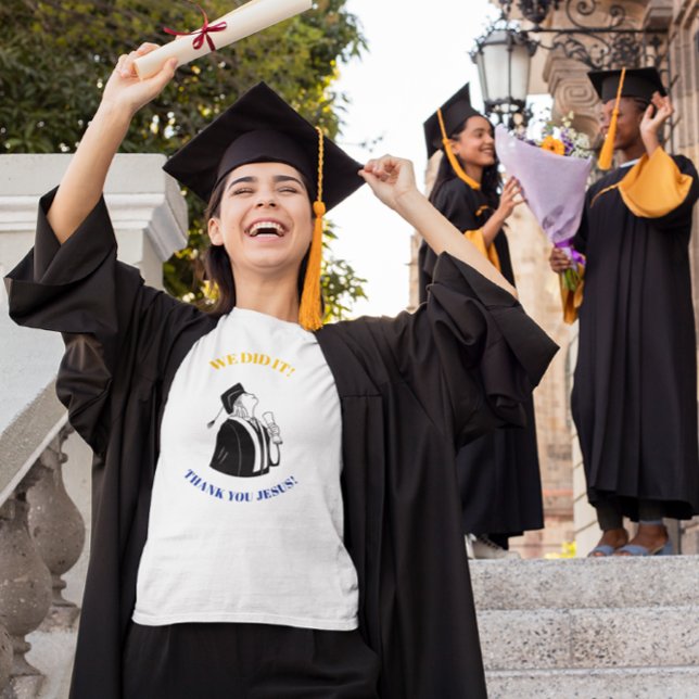 CAMISETA NÓS FIZEMOS! OBRIGADO JESUS! FORMATURA (Criador carregado)