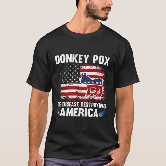 Camiseta Nós Flag Donkey Pox The Disease Destruindo A Améri (Frente)