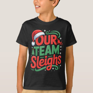 Camiseta Nossa Equipe Derruba Rena Engraçada de Natal