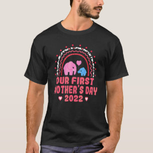 Camiseta Nossa Primeira Dia de as mães Mãe Mãe Cute Rainbow