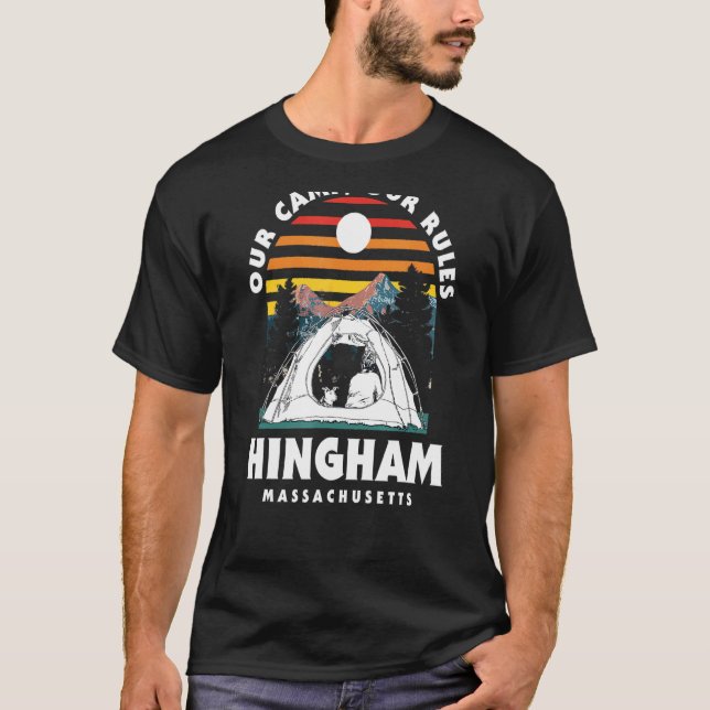 Camiseta Nosso Campo Nossas Regras Hingham Camping Massachu (Frente)