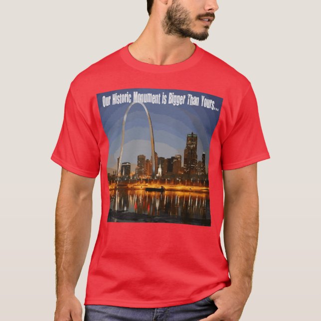 Camiseta Nosso monumento histórico é mais grande do que (Frente)