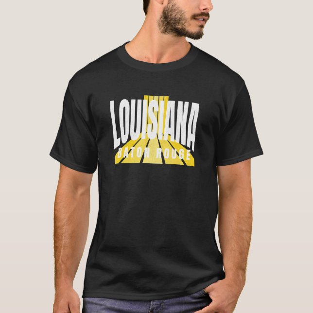Camiseta Nostalgic Baton Rouge Cool Purple & Yellow Louisia (Frente)
