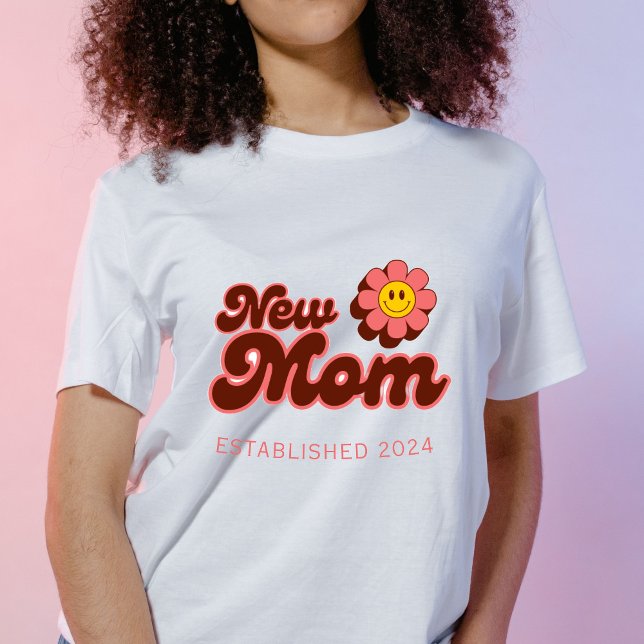 Camiseta Nova mãe, ano de flores cor-de-rosa (Criador carregado)