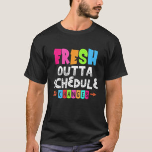 Camiseta Nova Programação De Saída Muda De Volta Para A Esc