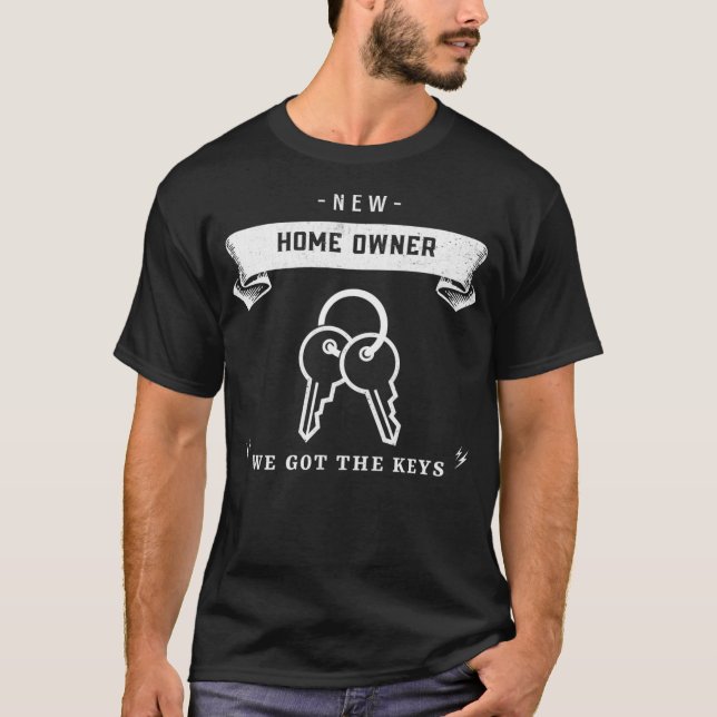 Camiseta Novo dono temos o prêmio das chaves (Frente)