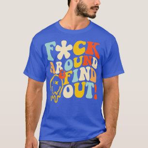 Camiseta novo em volta e descubra