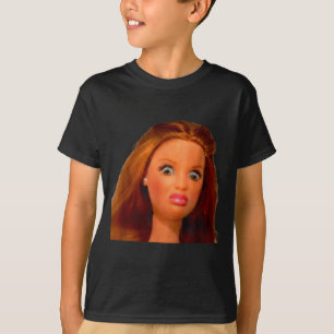 Camiseta Novo meme de rosto de boneca angustiado engraçado