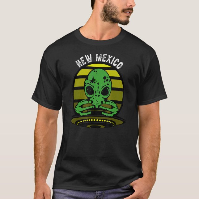 Camiseta Novo México - Alienígena Roswell Ufo Voando Saucer (Frente)