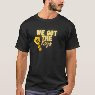 Camiseta Novo Proprietário Temos As Chaves Dadas Aos Homens
