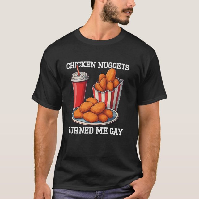 Camiseta Nuggets de Frango Me Fizeram Gay (Frente)