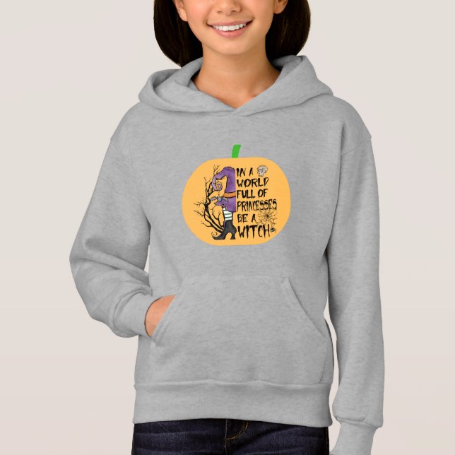 Camiseta Num cheio mundial de princesas, seja bruxa (Frente)