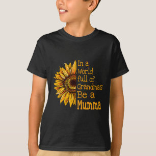 Camiseta Num Mundo De Avós Seja Uma Mãe Finlândia Finlandês