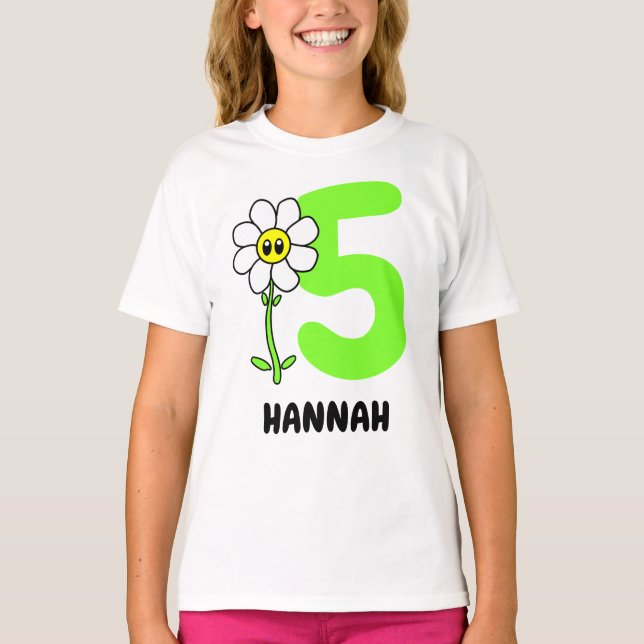 Camiseta Número de Aniversário e Nome Funny Daisy Flower Pe (Frente)
