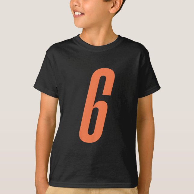 Camiseta Número Laranja 6 7 Meme Divertido Halloween Co Com (Frente)