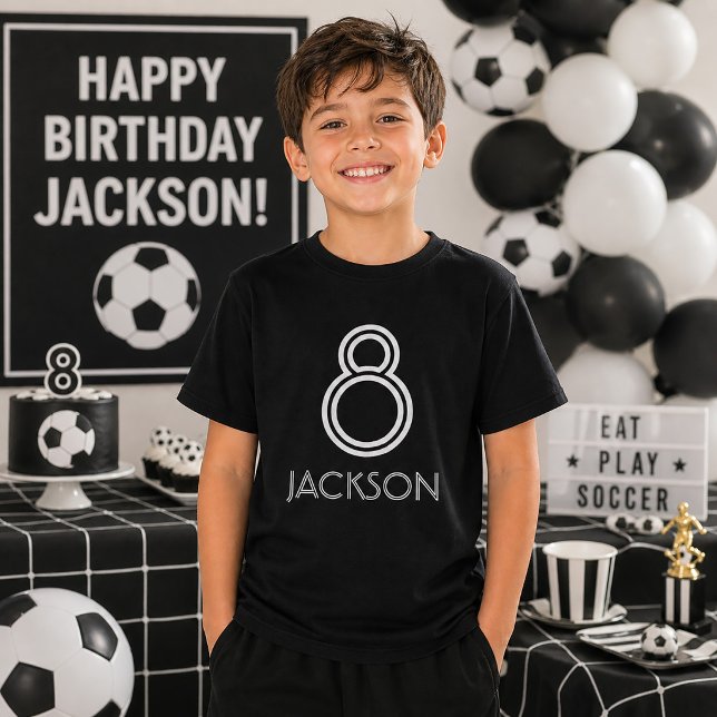 Camiseta Número Personalizado e Nome Preto e Branco Anivers (Custom Number and Name Black and White Birthday T-Shirt)