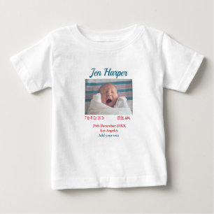 Camiseta Números de nascimento de bebês adiciona nome local