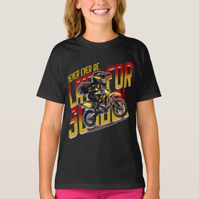 Camiseta Nunca Atrasado Para A Escola (Frente)