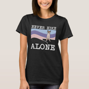 Camiseta Nunca Caminhe Sozinho Com O Cão De Lundehund Norue