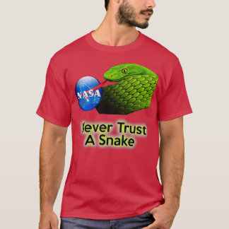 Camiseta NUNCA Confie em um Cobra