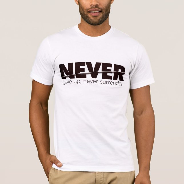 Camiseta Nunca Desistam, Nunca Se Rendem - Maroon Typog Neg (Frente)