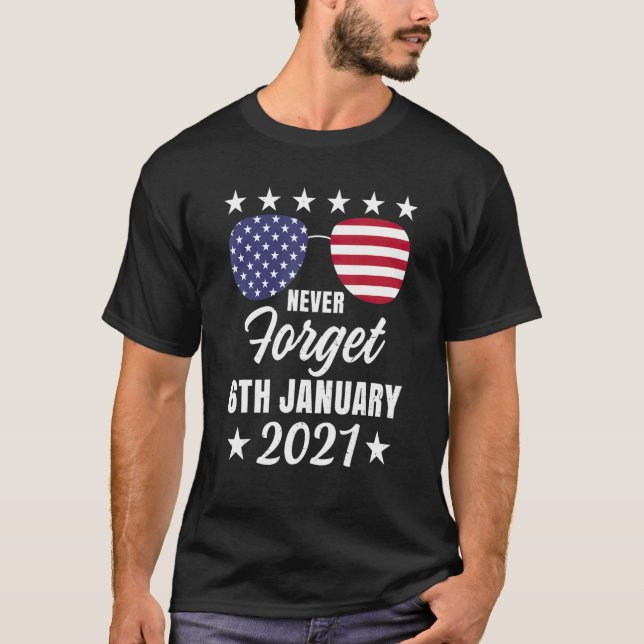 Camiseta Nunca Esqueça a Bandeira de 6 de janeiro de 2021 d (Frente)