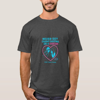 Camiseta Nunca Fui Pego Traindo no KissCam Neon Arte