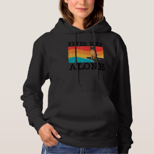 Camiseta Nunca Hike Sozinho Grande Dane Marrom Gráfico Cami