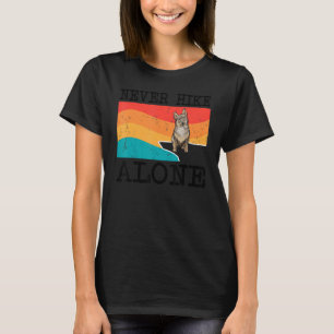 Camiseta Nunca Hike Sozinho Sueco Vallhund - Hiking Gráfico