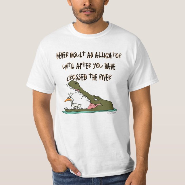 Camiseta Nunca Insulte um Humor Alligator (Frente)