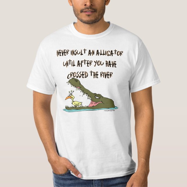 Camiseta Nunca insulte um jacaré (Frente)