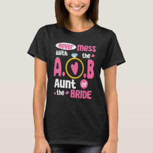 Camiseta Nunca Mal Com A Tia Da Casa Da Noiva