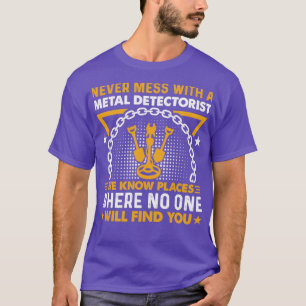 Camiseta Nunca Mal Com Uma Detecção De Metal Detector