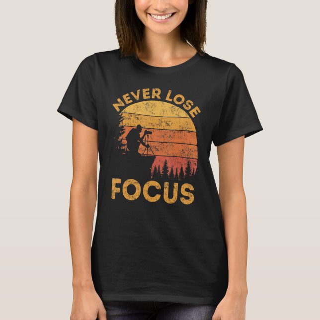 Camiseta Nunca Perder Foco Fotógrafos Cameraman Presente (Frente)