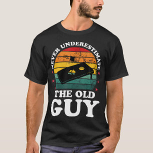 Camiseta Nunca Subestime Homens Engraçados Do Cornhole