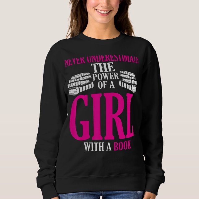 Camiseta Nunca Subestime O Poder De Uma Garota Com Um Boo (Frente)