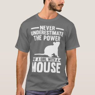 Camiseta Nunca subestime o poder de uma garota que amava