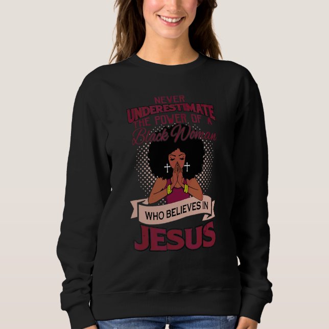 Camiseta Nunca Subestime O Poder De Uma Mulher Negra (Frente)