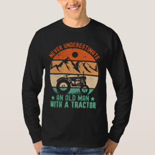 Camiseta nunca subestime um velho com trator