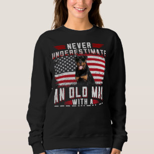 Camiseta Nunca Subestime Um Velho Com Um Rottweiler U