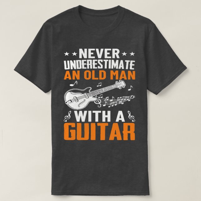 Camiseta Nunca subestime um velho com uma GUITAR 2 (Frente do Design)