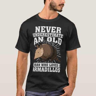 Camiseta Nunca Subestime Um Velho Que Ame Armadillo