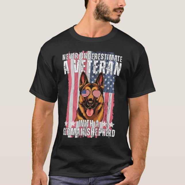 Camiseta Nunca Subestime Um Veterano Com German shepherd (Frente)